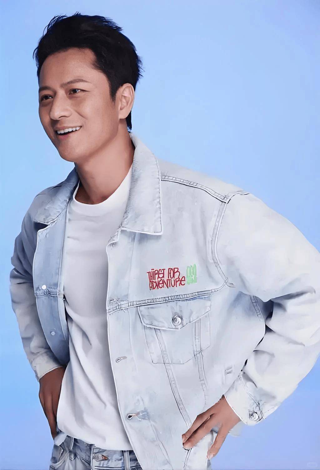 林江国:万万没想到,他颜值不输靳东,演技不输张译,演了83部戏却没红!