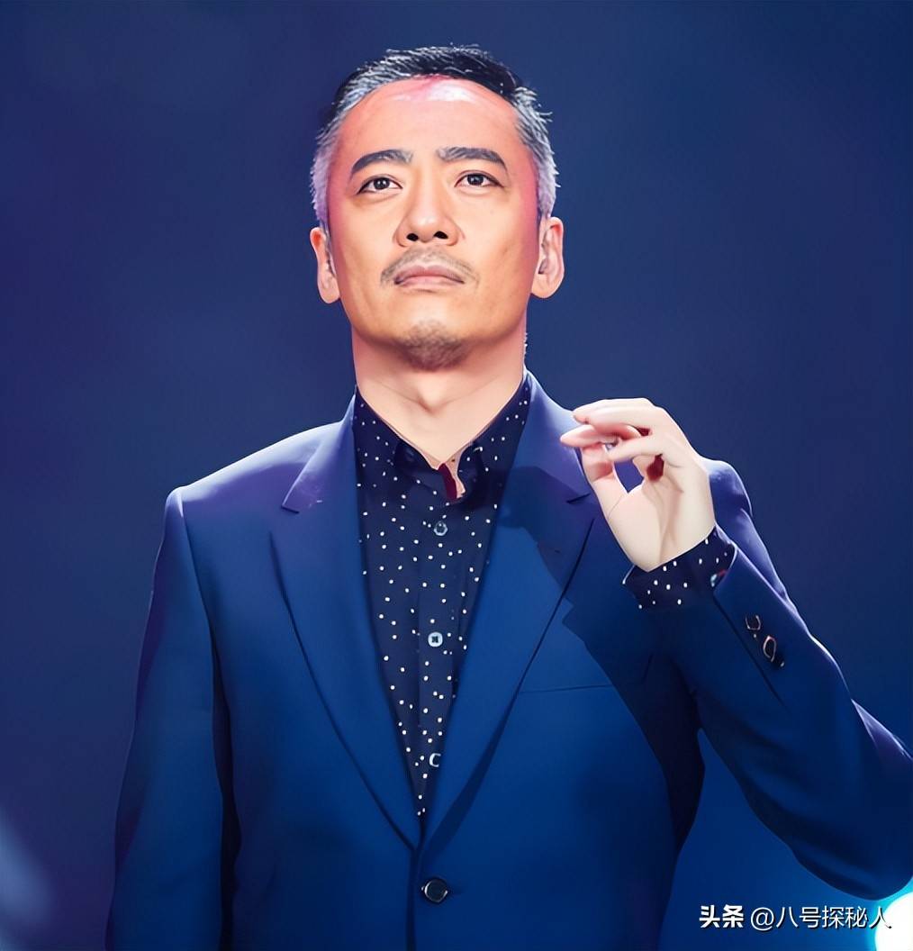 获奖前夜父母双双遇害,含泪领奖后退出歌坛,如今的麦子杰还好吗