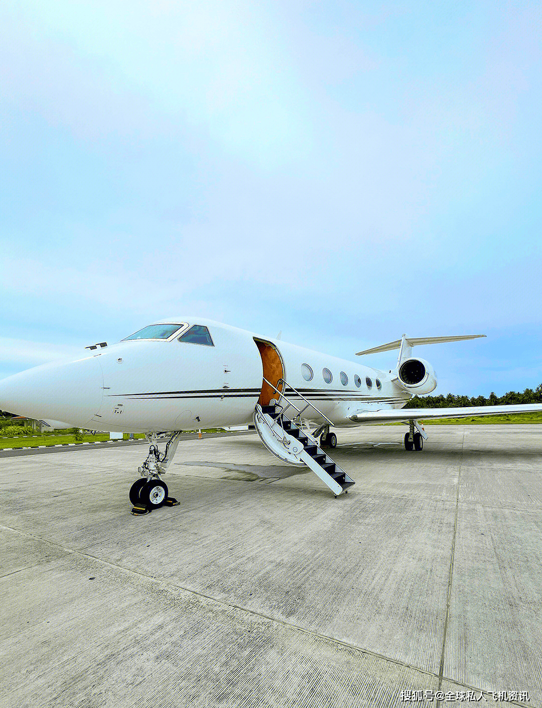 除了提供顶级公务机资源,个性化定制服务和全球直达航线外,爱飞嘉ifly