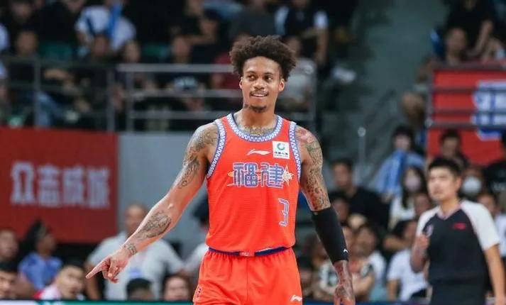 青岛队新援约瑟夫·杨:上赛季依然保持着超强得分能力?