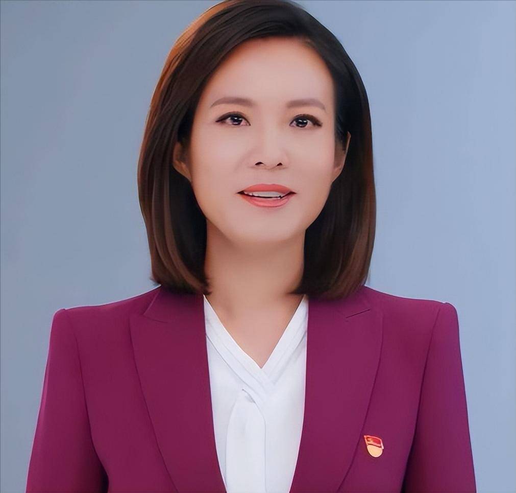 阅兵解说原来是她,字字深入人心,难怪全国人民喜爱