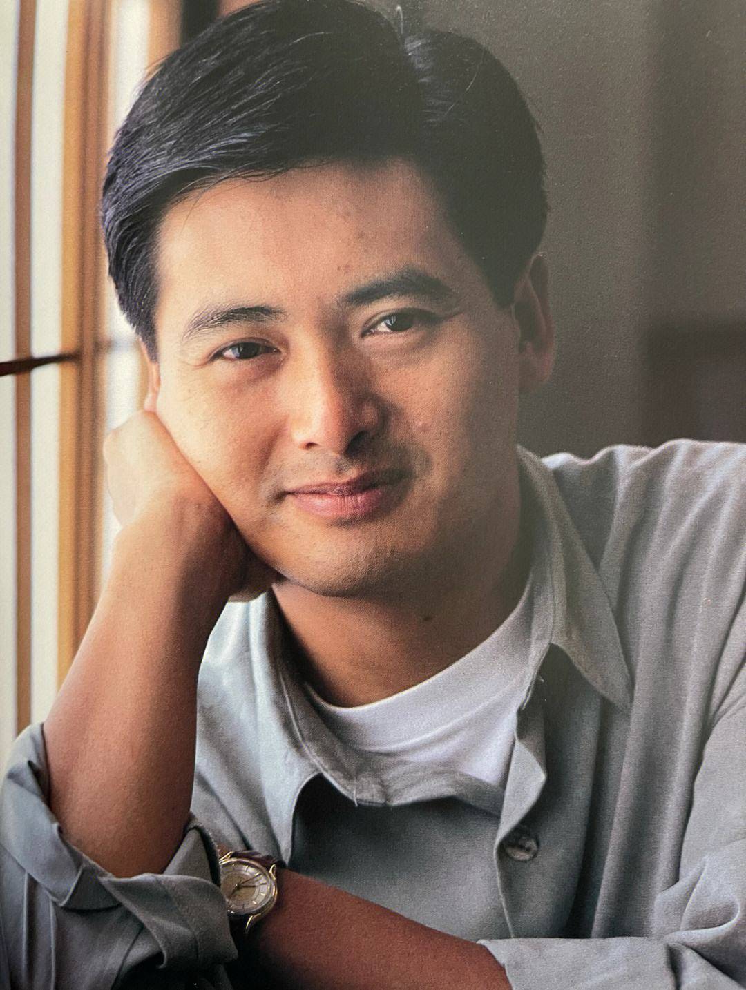 "赌神"周润发被曝心口不一,晚节不保完美人设翻车