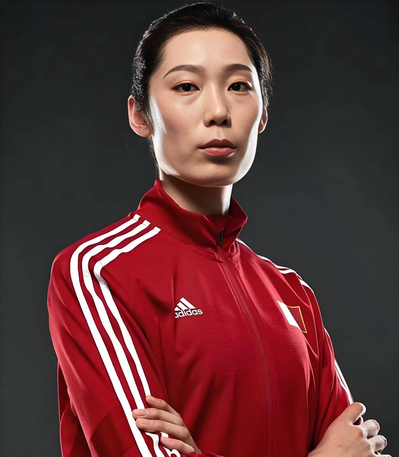 原创中国女排爆冷出局后朱婷参加发布会获新身份谈回归国家队