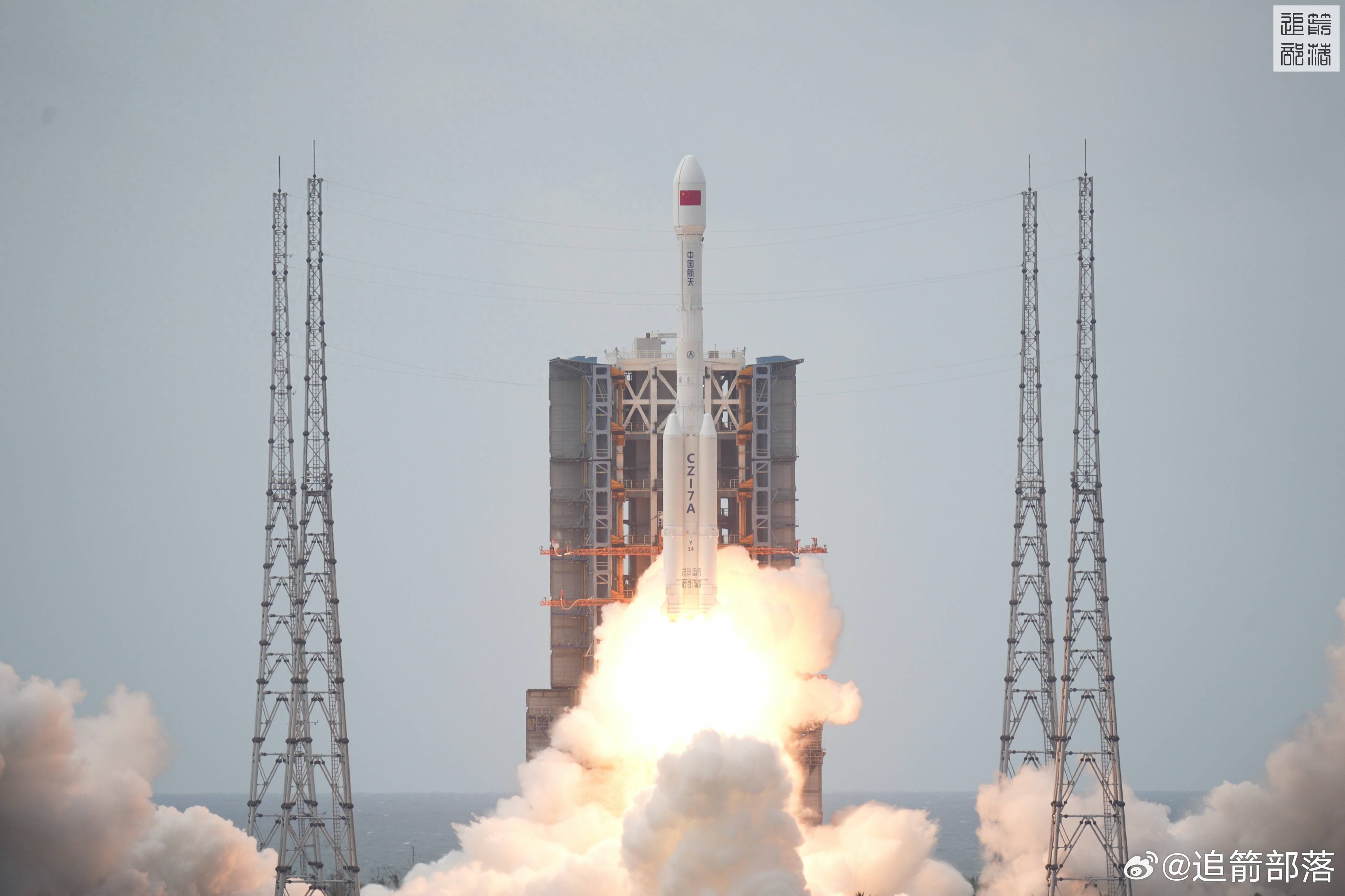 长征七号甲增强运力首次执行中地球轨道发射任务!