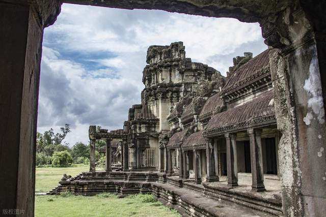 想要移居柬埔寨，成本有多高？-华闻时空
