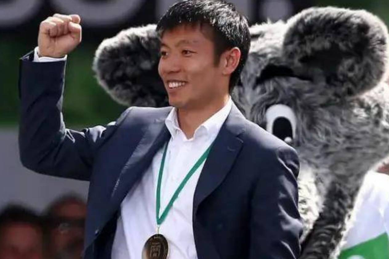 令人无奈：前国脚承认，中国男足在欧洲遭歧视，能力再强也被打压