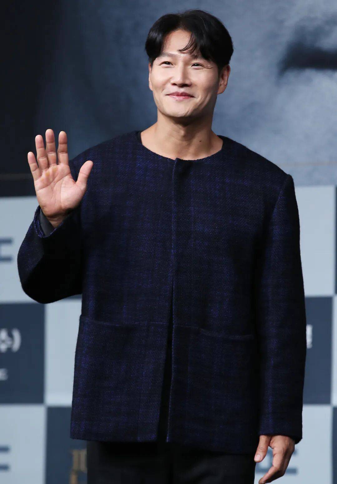 金钟国亲自辟谣!20岁年龄差纯属谣言