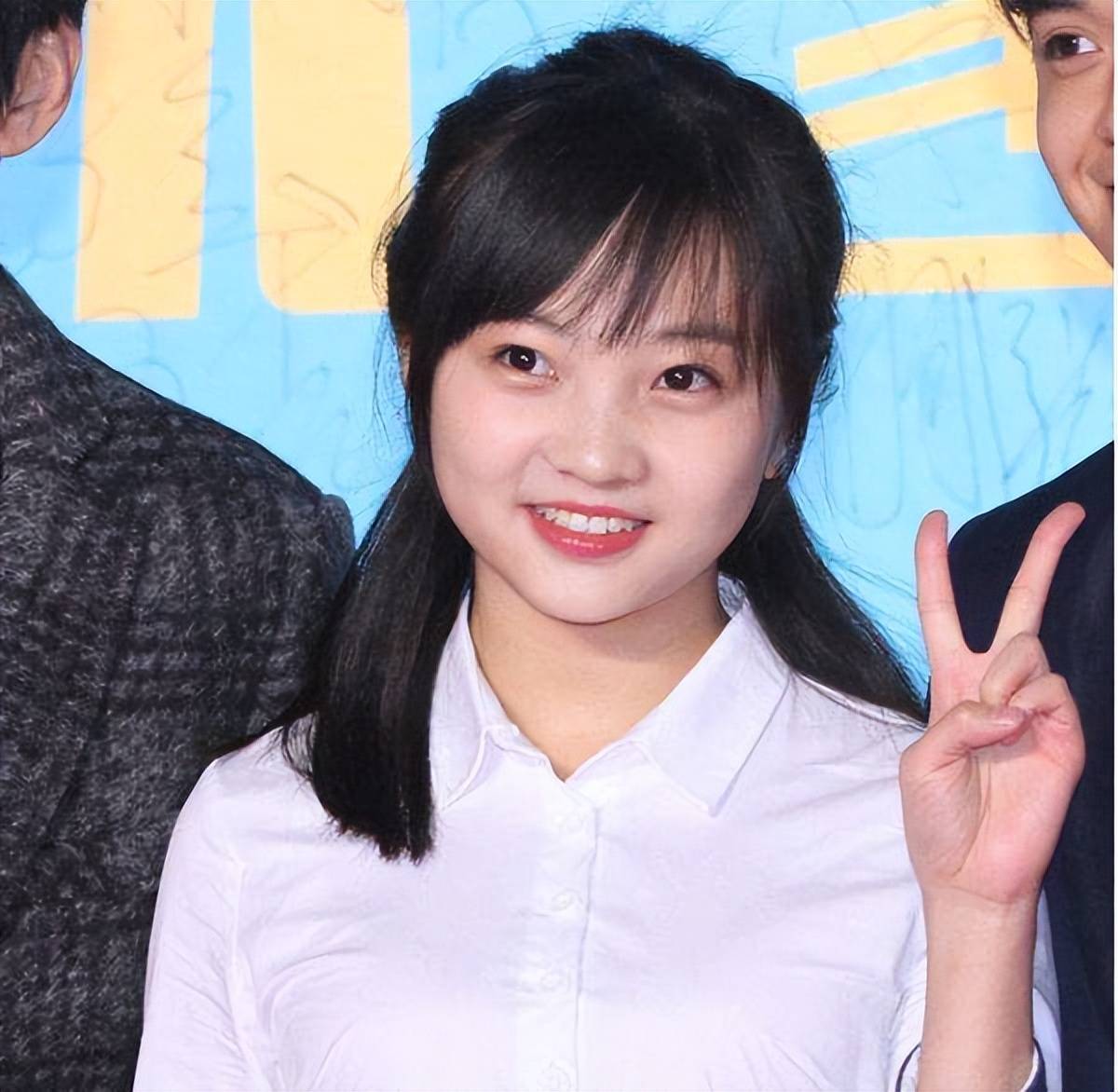 那位曾在北京奥运会假唱的林妙可,现在像是换了一个人