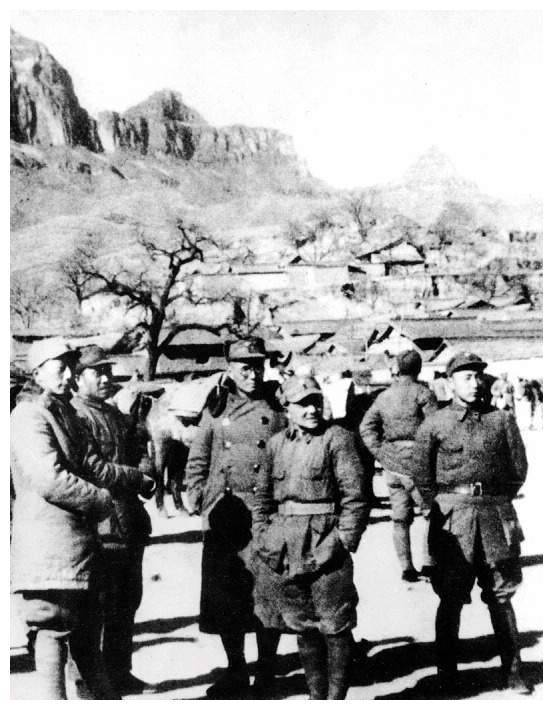 5月22日晚,大川挺进队从宋家庄出发直奔会里村,但刘伯承和蔡树藩已在