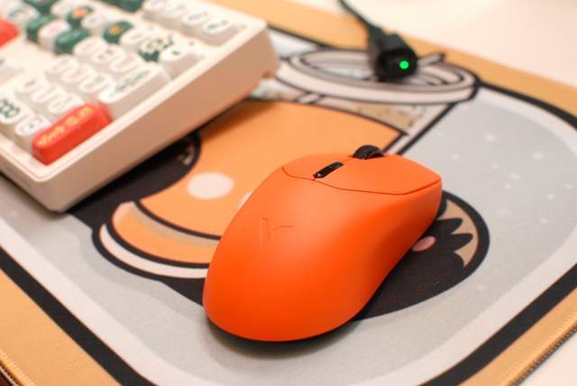 雷柏VT1/VT1 MAX原生双8K游戏鼠标:中小手玩家的次世代“神兵”