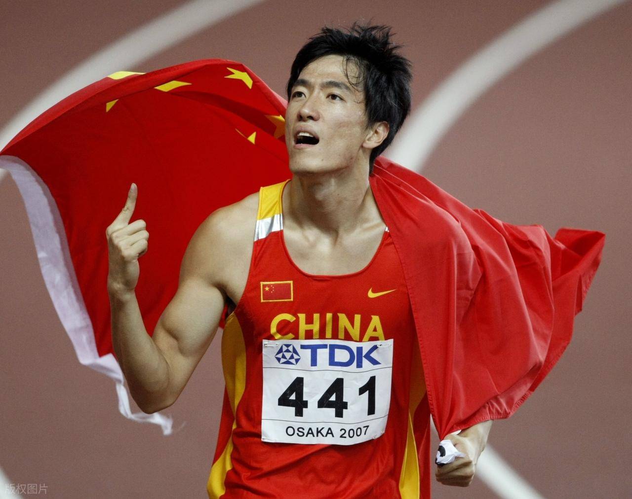 12秒88夺冠称霸,奥运纪录21年仍没人能破