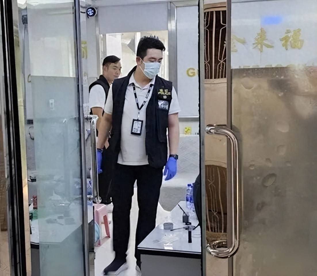 多名悍匪闯进打金工场抢走65公斤黄金,总值超5300万,警方怀疑"内鬼"作