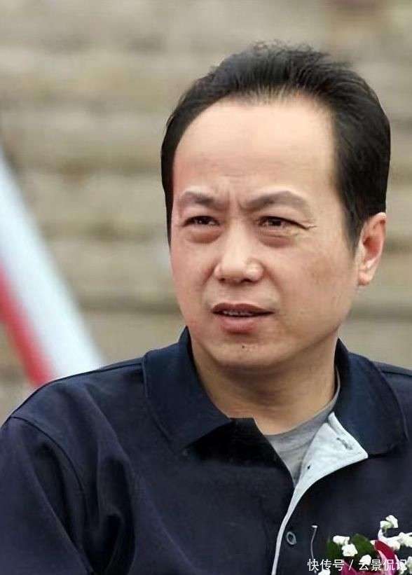 原来他是罗京的儿子:14岁时扛起小家,母亲再嫁时只提了一个要求