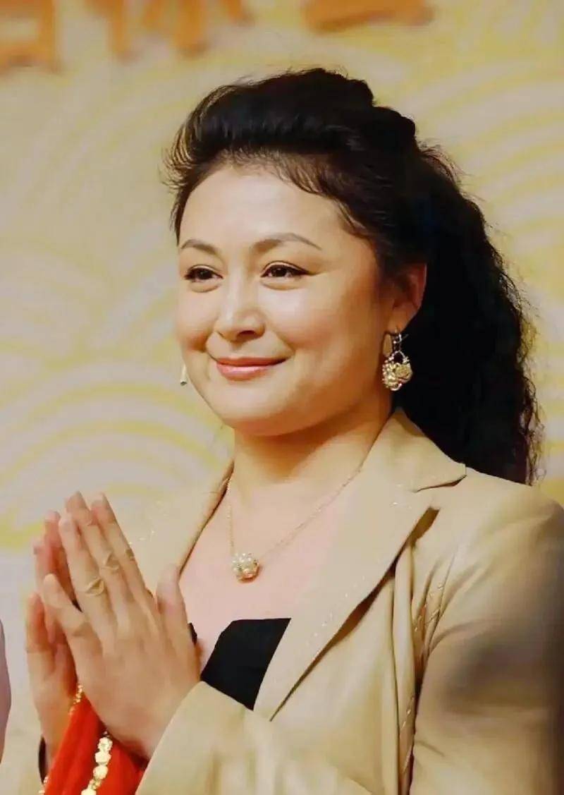 演员于月仙:一生无儿无女去世4年后,丈夫张学松的选择让人泪目