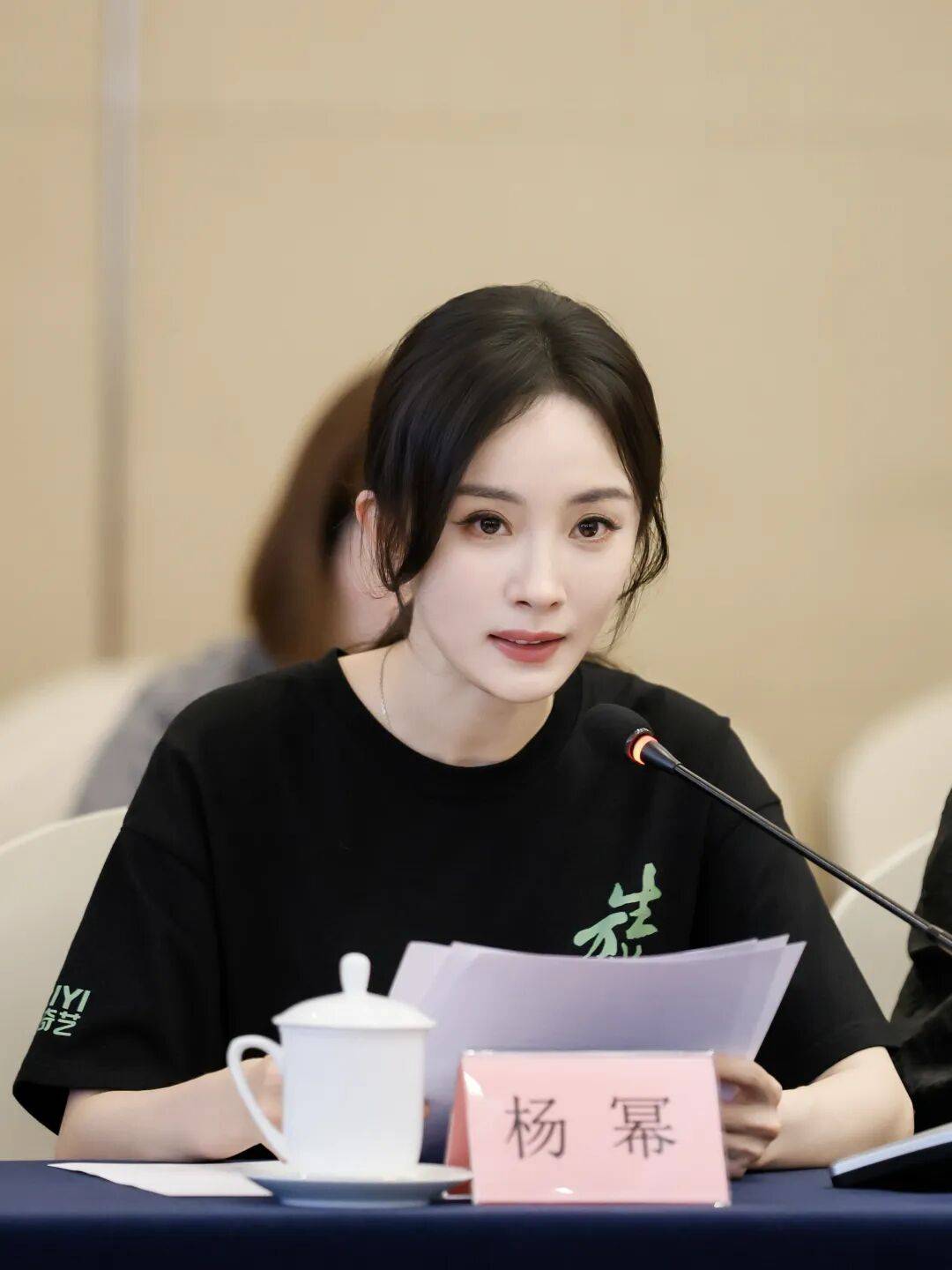 杨幂谈《生万物》扎根土地的表演才是最动人的力量