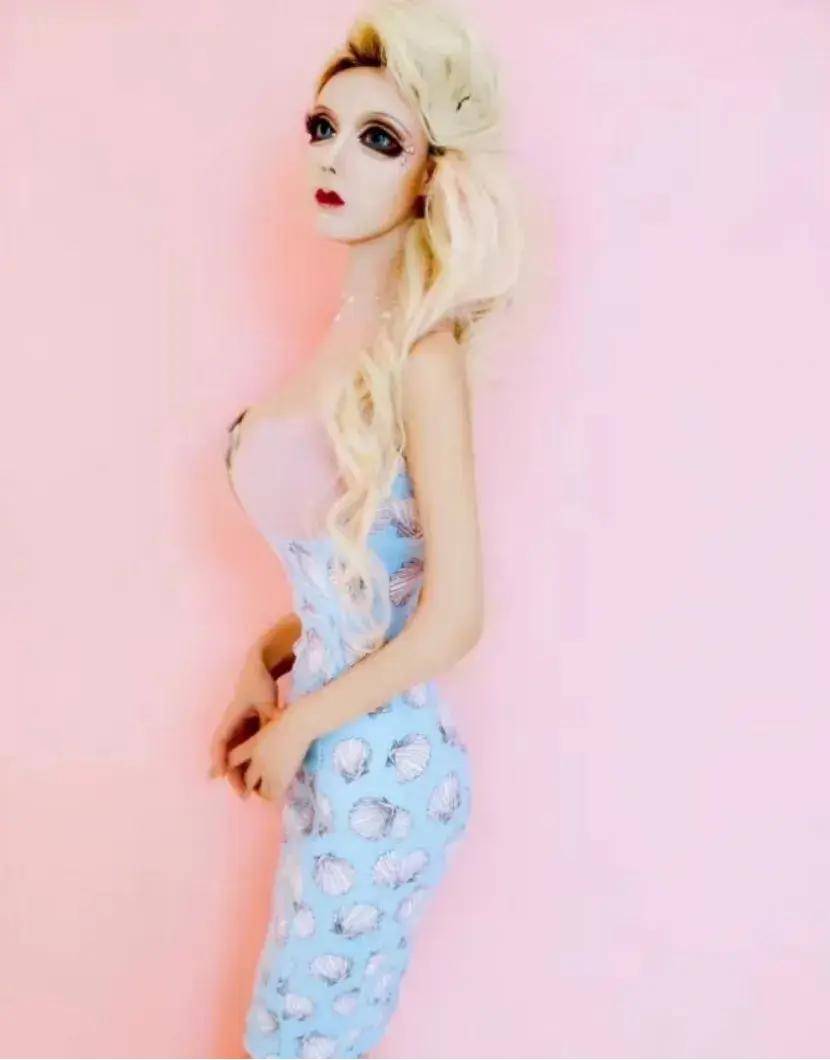 五年前,那个将自己整成"真人芭比"的网红迪丽拉,现在后悔吗?