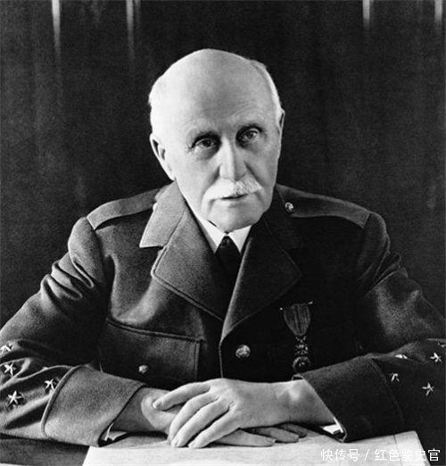 1914年第一次世界大战爆发时,58岁的亨利·菲利浦·贝当还只是法国