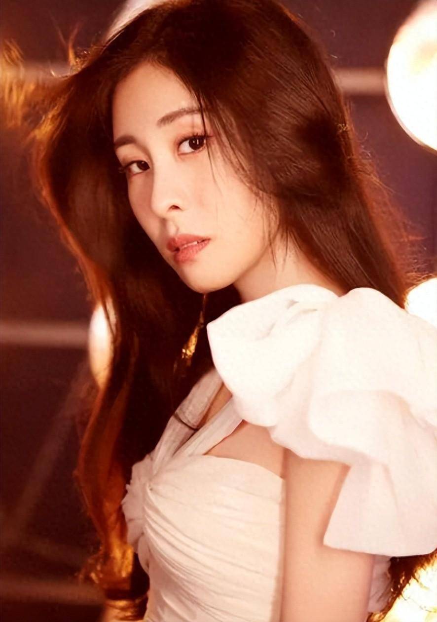 张碧晨美貌与才华可以兼得,我们只管欣赏