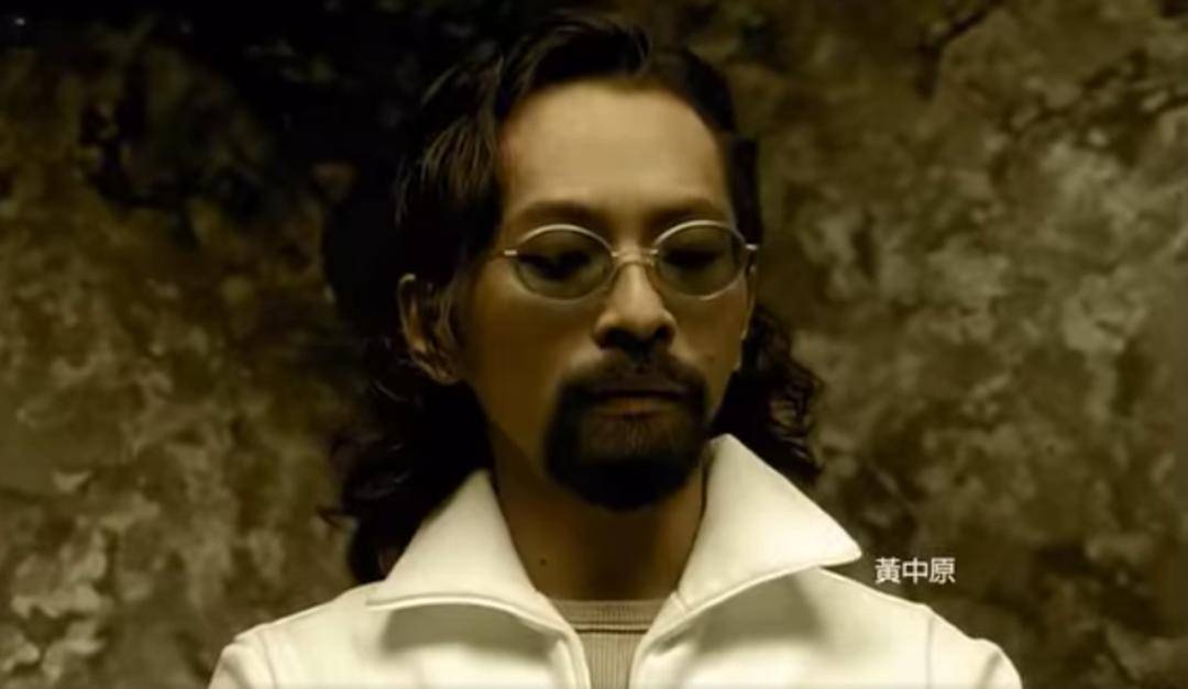 纵观黄中原的歌手生涯,他顶多属于四五线歌手,并没有太多关注点