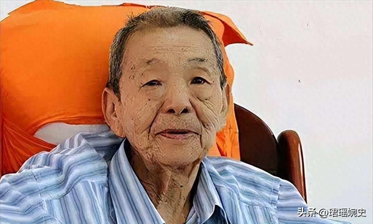 第一女毒枭杨秀金:曾是抗日英雄,4岁摸枪,烟不离手,活到90岁