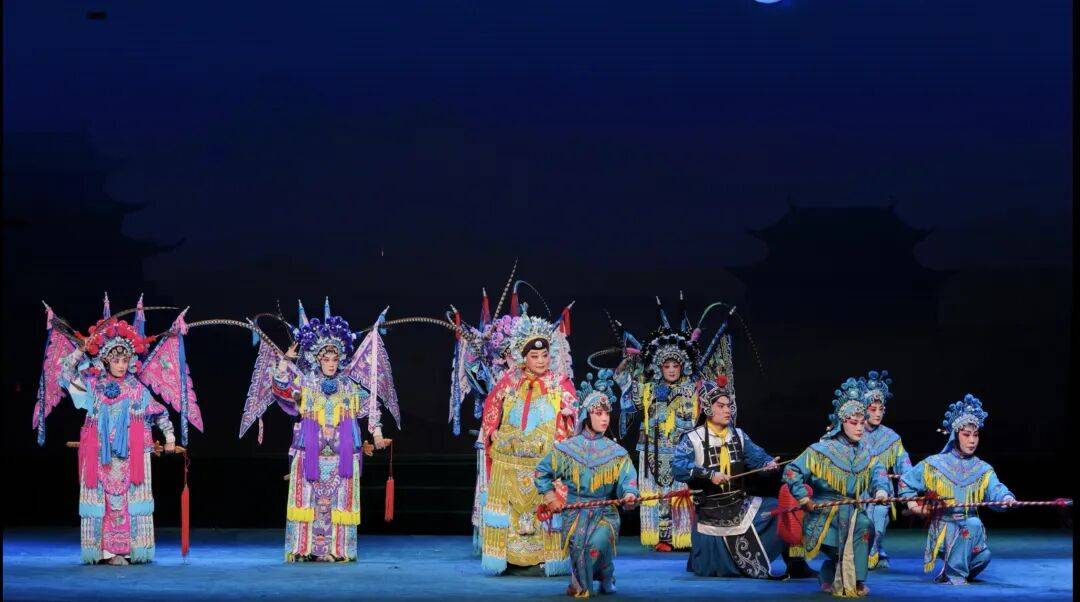 梨园堂唱响压轴大戏 《笑泯情仇》谱写艺术周华彩终章