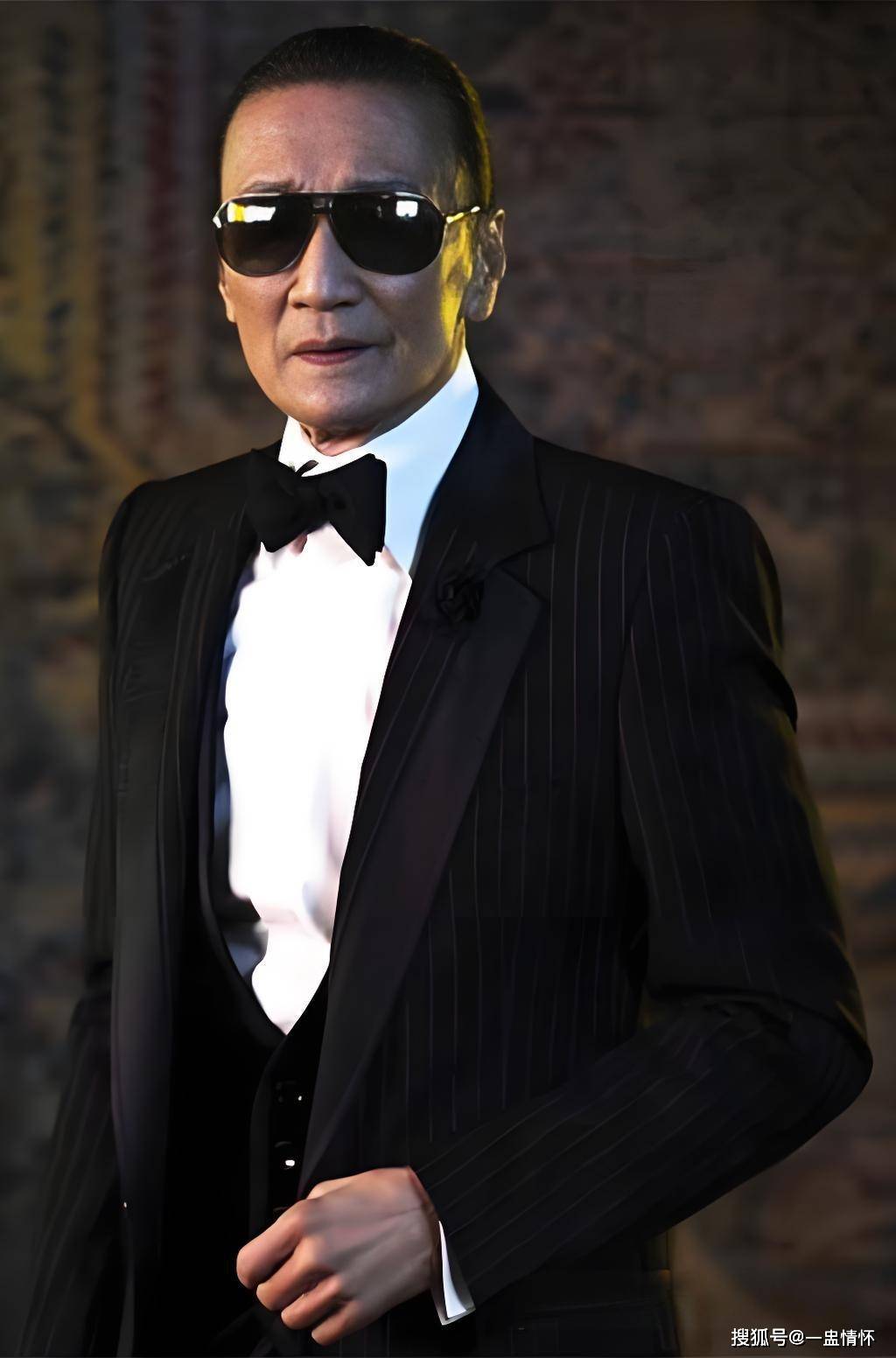 离婚30年后,77岁甄珍首次谈谢贤:离婚是我这辈子最后悔的事,背后真相