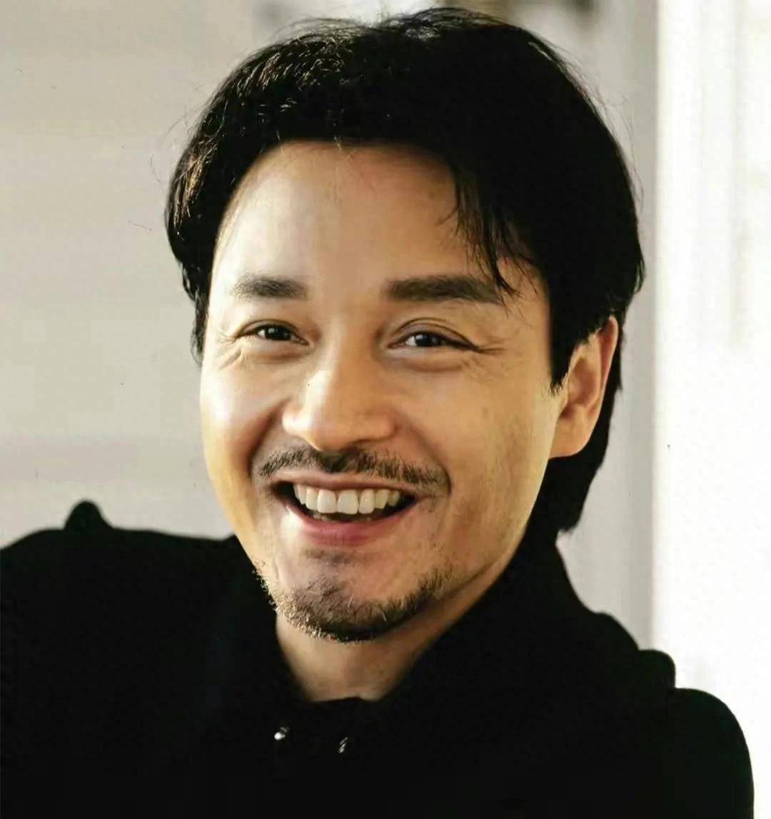 张国荣:爱一个女人对我来说很容易,爱一个男人对我来说也很容易