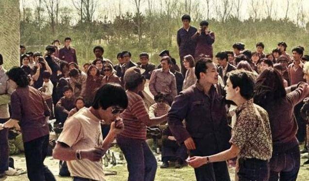 1983年中国第一次严打,总计3年,到底枪毙了多少罪犯?_犯罪_法律_行动