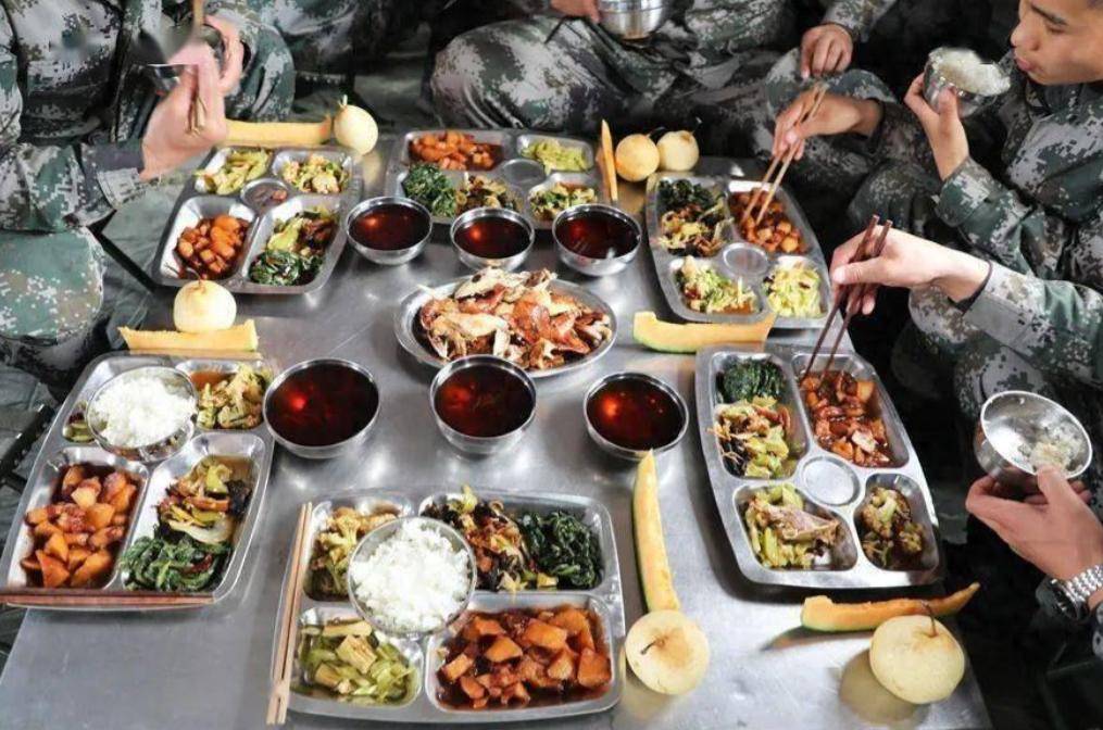 为啥隔壁一顿几十却吃饲料
