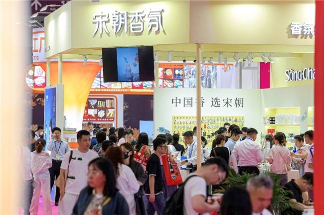 2025情绪经济兴起  第33届深圳礼品家居展看礼业新风向(图2)