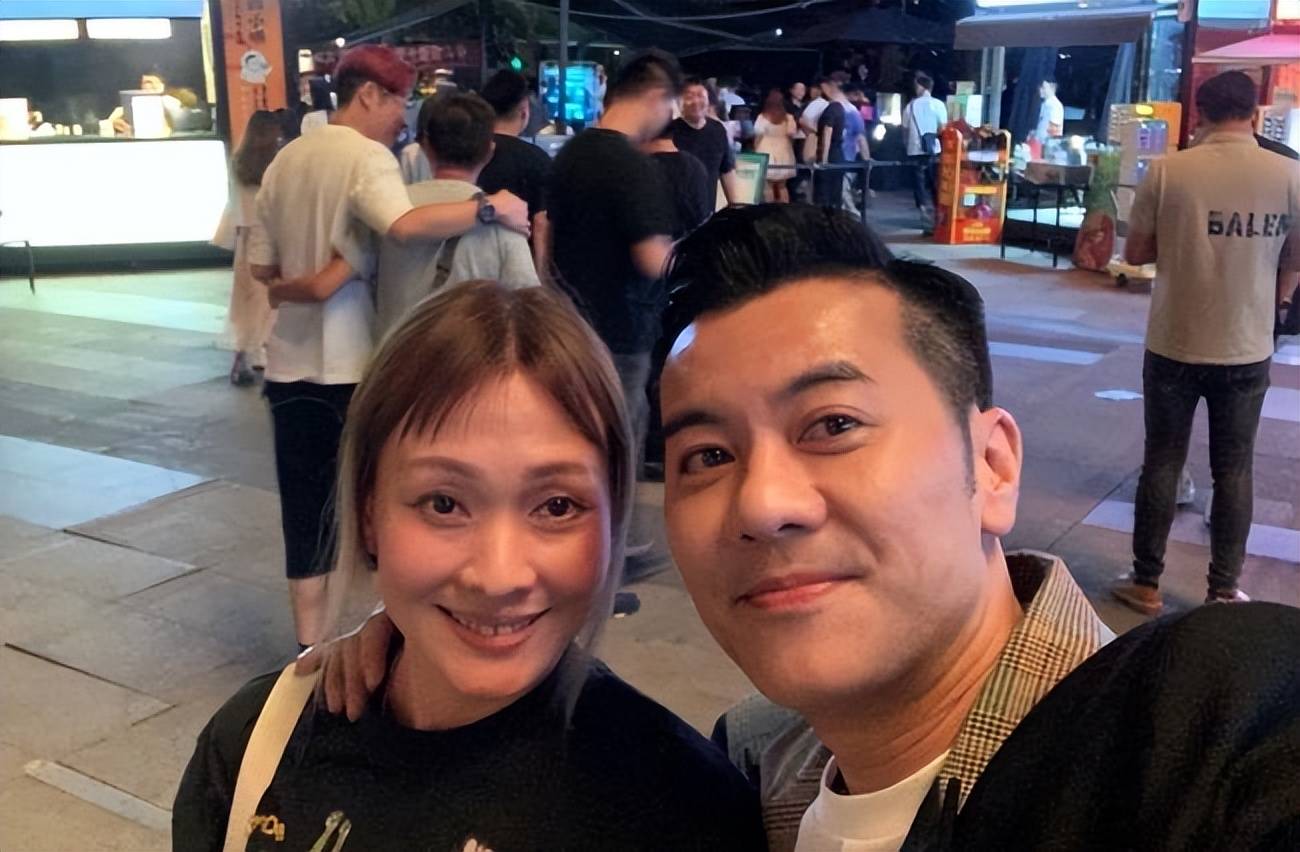 "黑仔王"梁汉文:与病妻患难半生,一度靠朋友救济,放弃要孩子