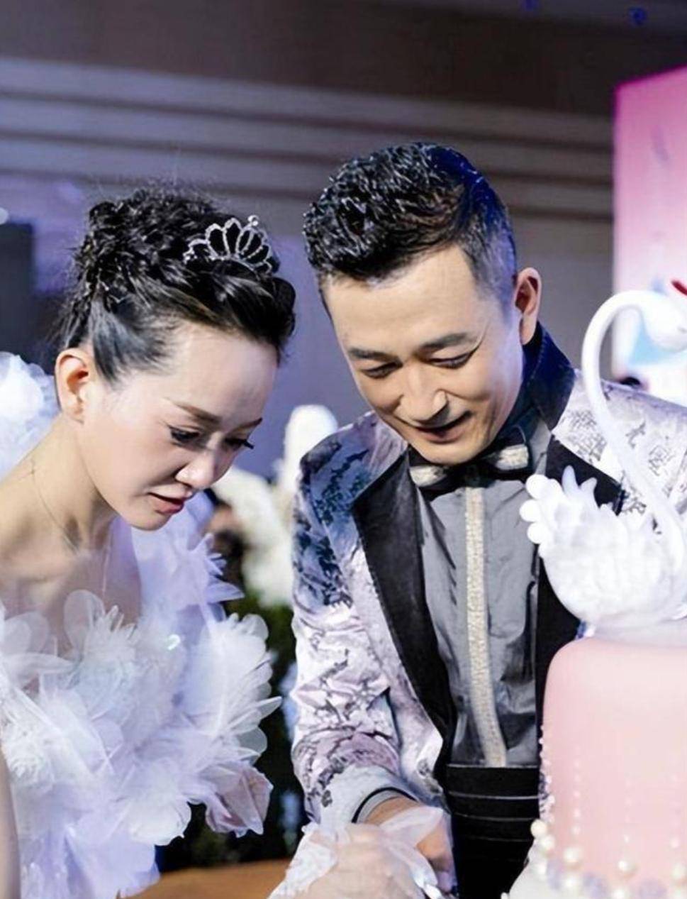 通过这些实际行动,张定涵和王志飞展示了一种成熟和负责任的公众人物