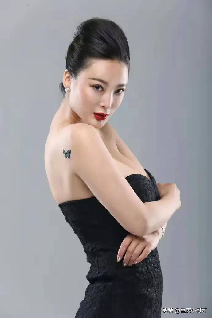 中国乳神王李丹妮:颠覆审美,网友直呼"看呆了"!