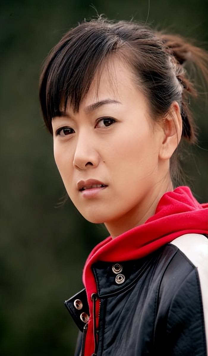 这位曾几度陷入人生低谷的女演员,终于在逆境中锻炼出了一颗强大的