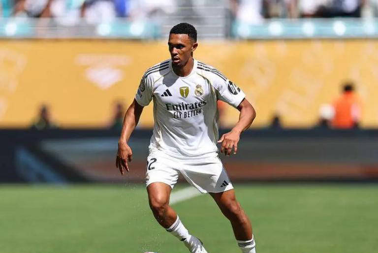 皇马太子阿诺德复出对阵利物浦,挑战重回巅峰之路