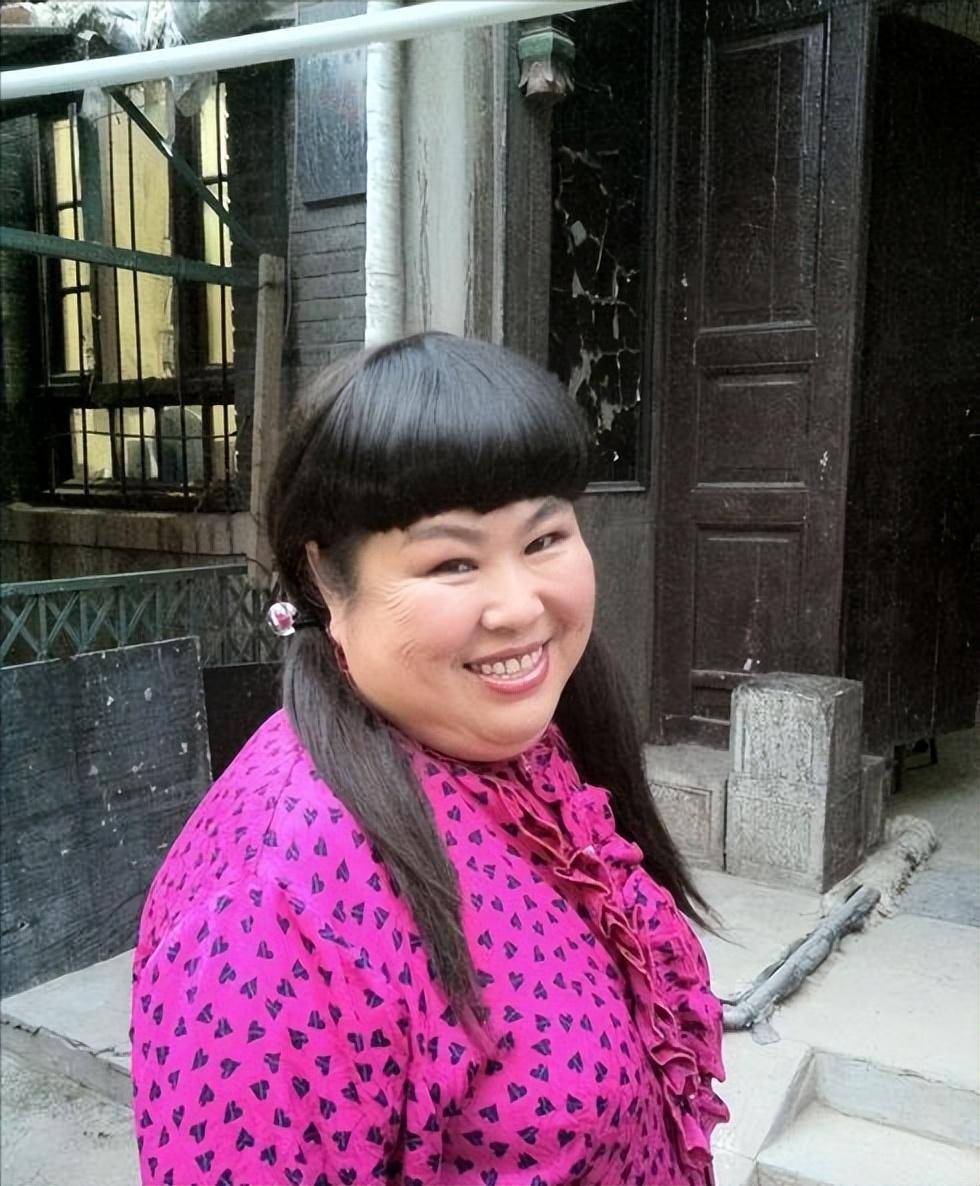 董立范:因演"富婆"令人不敢追求,58岁依旧单身