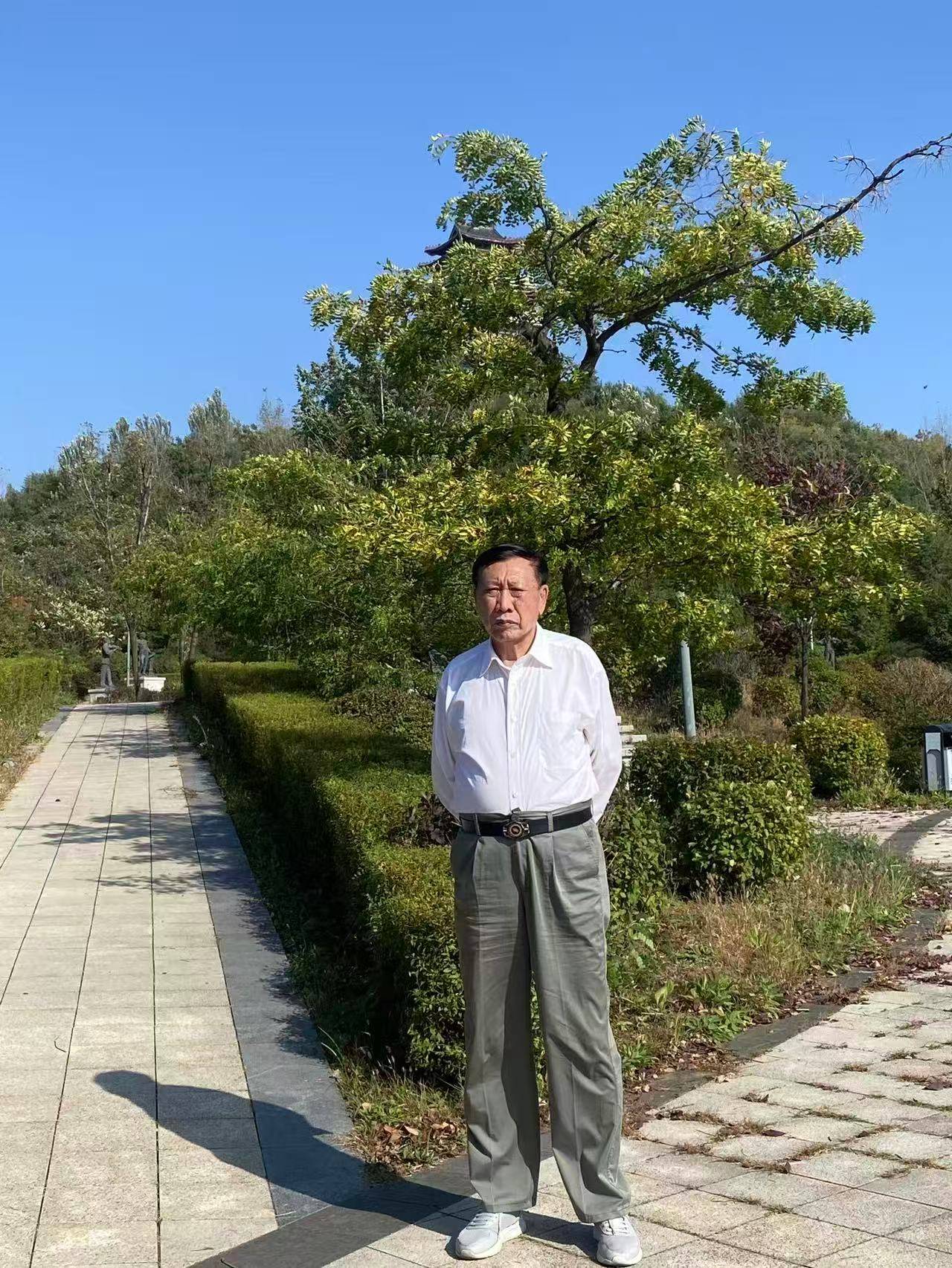 毕业于河北省蓟县现已改划天津市一中