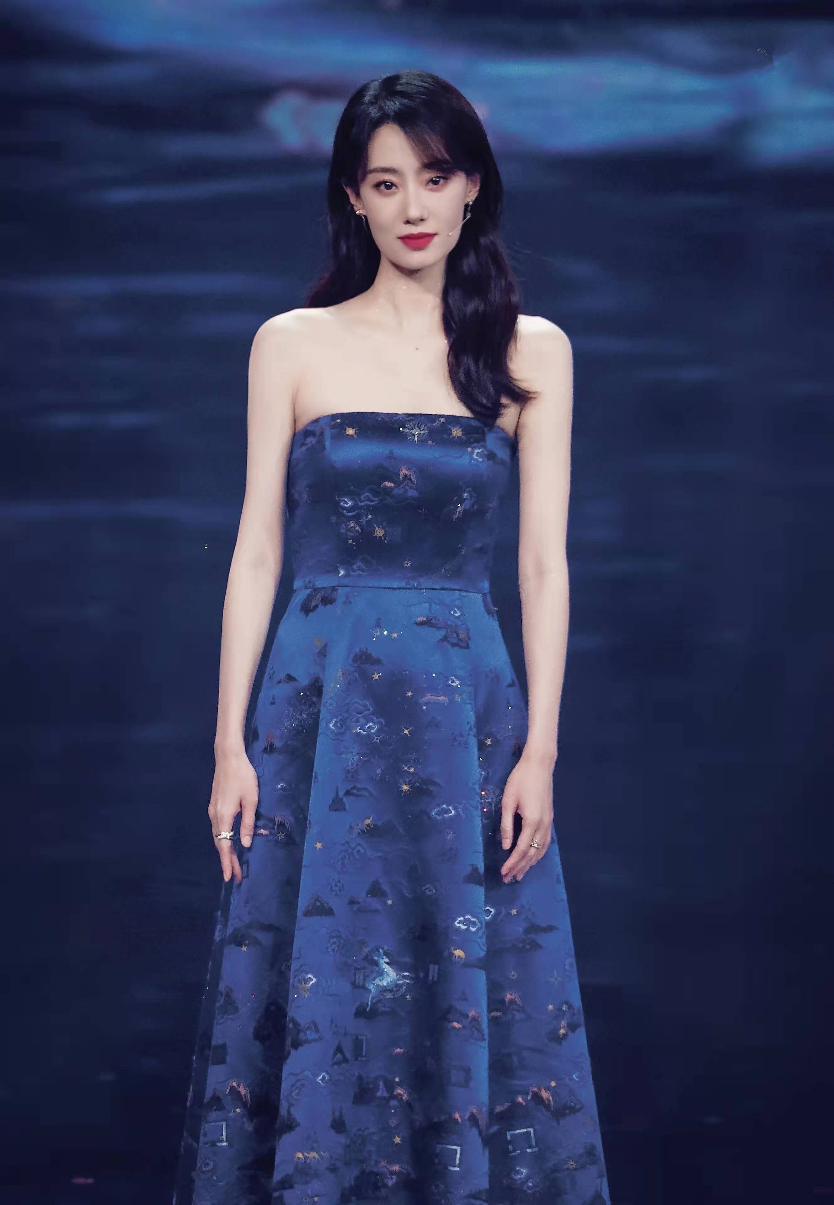 2年后再看张小斐,从爆红到被"打回原形",或许怪不了别人