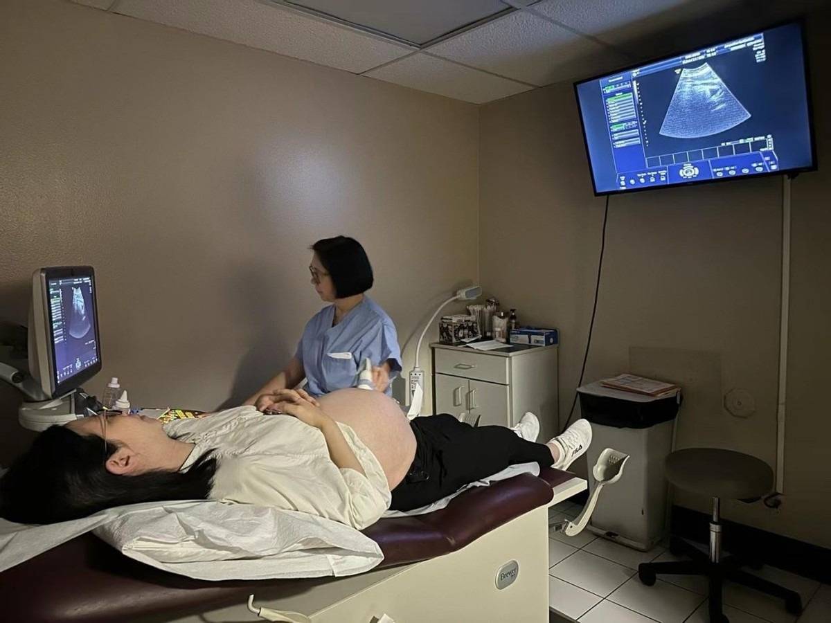 孕晚期胎动像心跳一样是怎么回事？可能是胎儿在打嗝