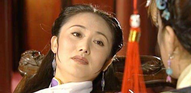 乾隆最重要的女人,生前虽然没当皇后却胜似皇后,死后竟面带微笑