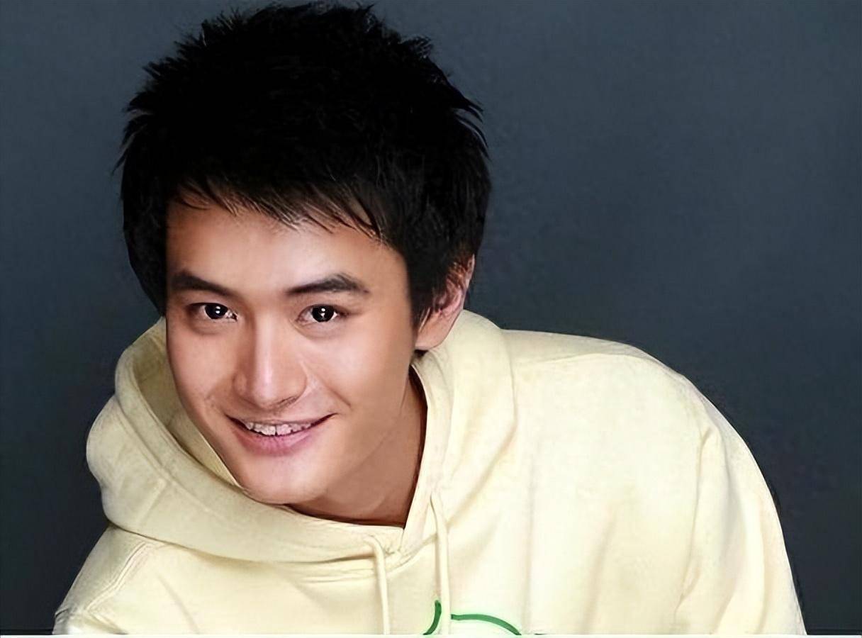 王雨:因为长得太帅,老婆倒追五年才得手,婚后两人的生活甜蜜