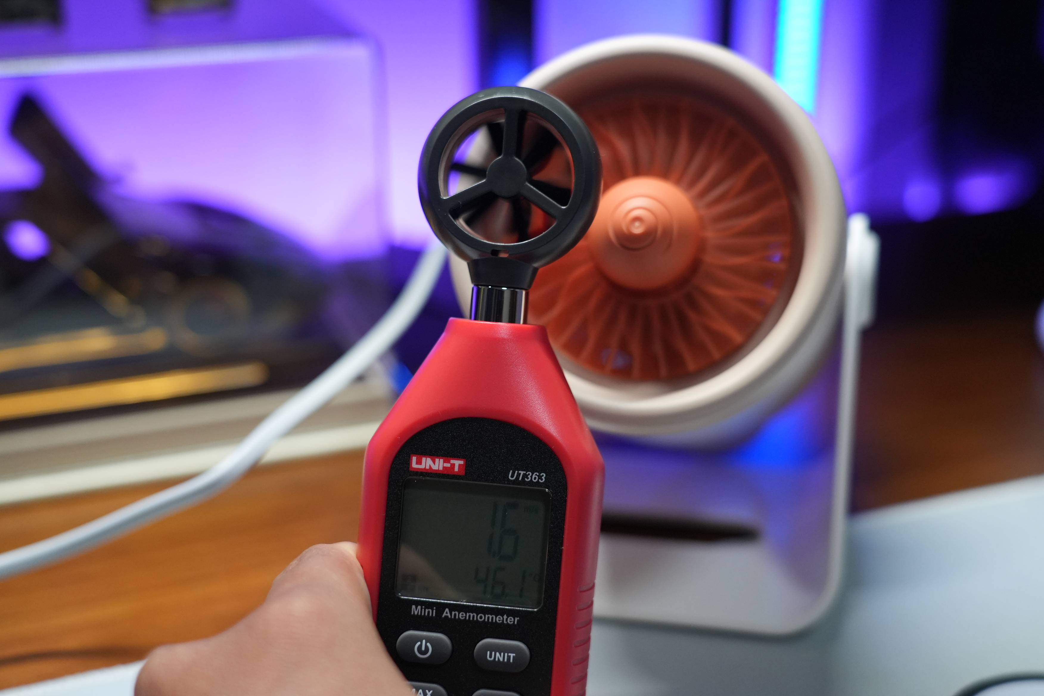 冬日温暖小确幸！西圣桌面暖风机mini速热静音，居家办公都适配