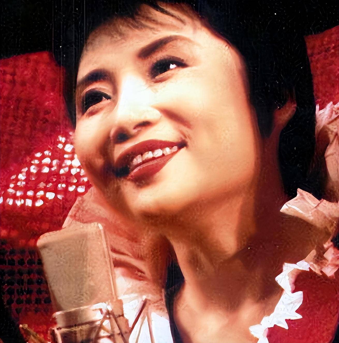 歌手李娜出家已25年老母亲含泪陪她住寺庙现在过得怎么样?