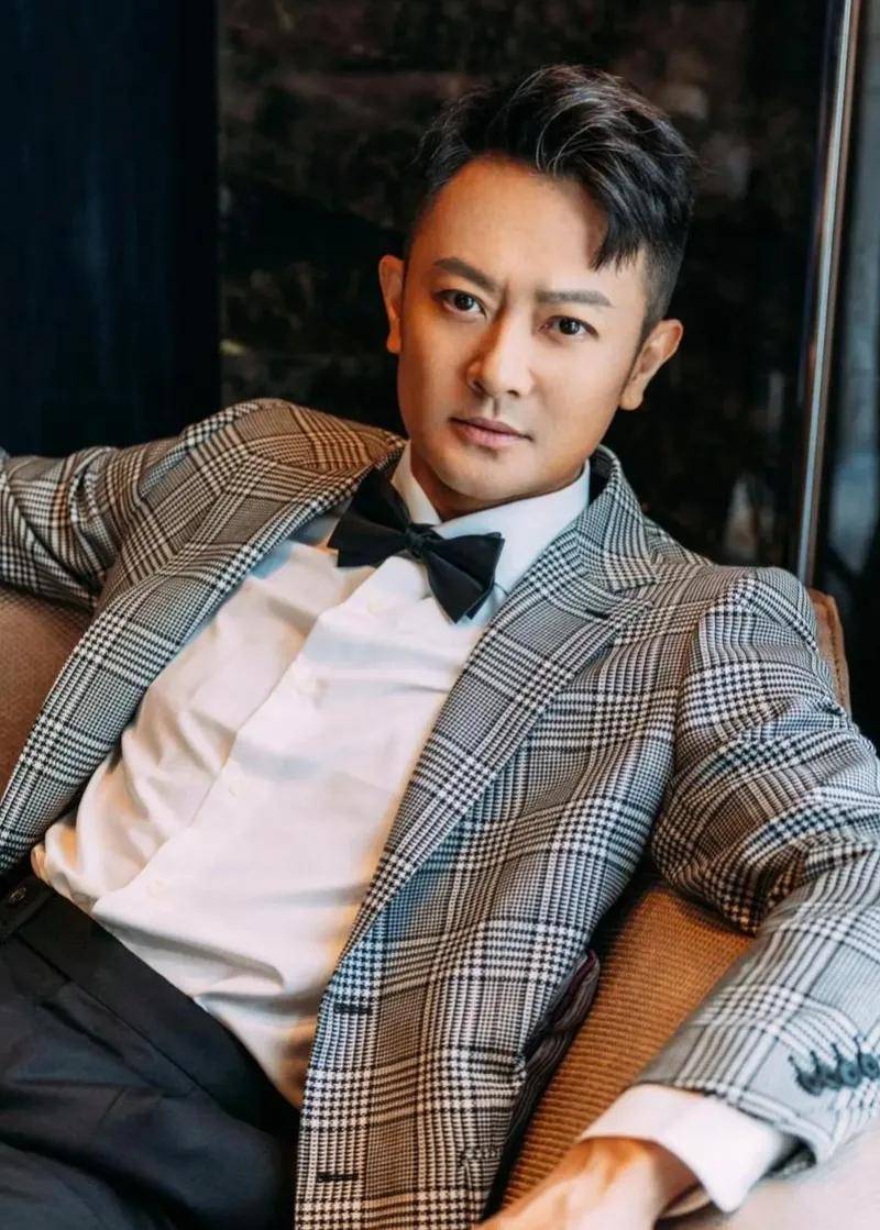 这个男演员,一生事业"毁"在两个女人手里,妻子只有脸是真的