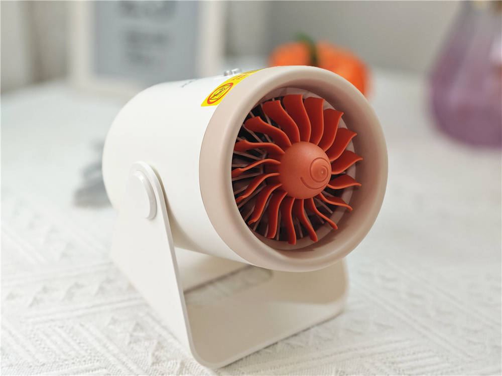 西圣桌面暖风机mini开箱体验：小巧、速热，温暖你的每个角落