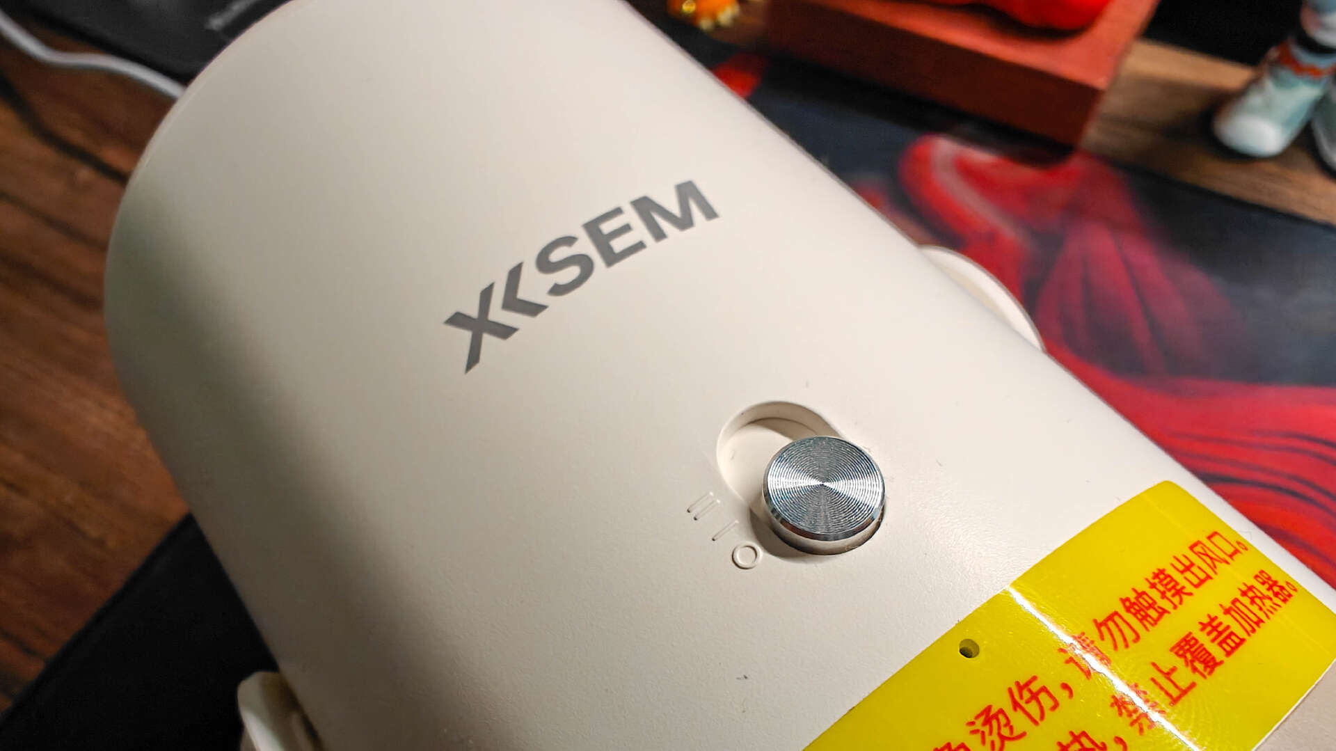 不是每个地方都供暖，西圣Warm mini桌面暖风机可保桌面暖融融