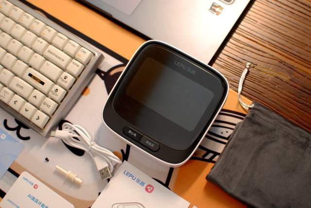 乐普心电血压计BP3体验：心血管健康管理“小卫士”。