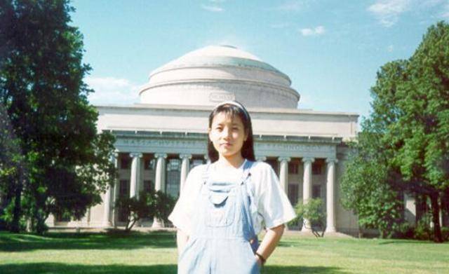 女神童蔡天西,被18所名校争抢,21岁成博士,30岁成哈佛终身教授