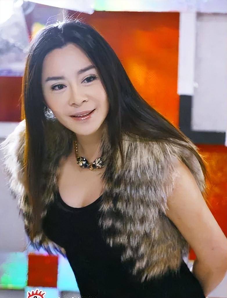 刘德华唯一承认前女友喻可欣,分手后曝华仔私密事,36年还放不下