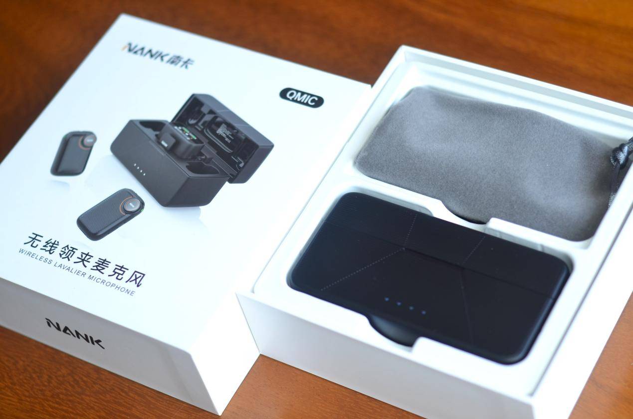 专业音质、稳定传声、智能操控集一身,南卡Qmic领夹麦克风专业全能
